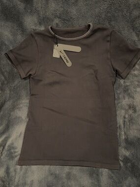 SKIMS x Nike Short Sleeve Ribbed Tee in Obsidian size small